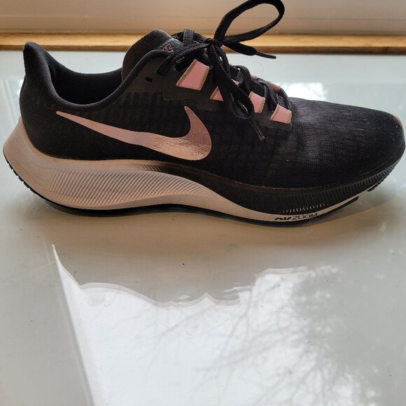Nike Women's Air Zoom Pegasus 37 Black and Artic Pink Size 9 - Picture 2 of 10